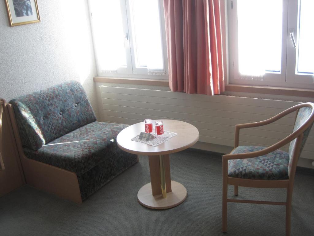 Hotel Des Alpes Realp Ruang foto