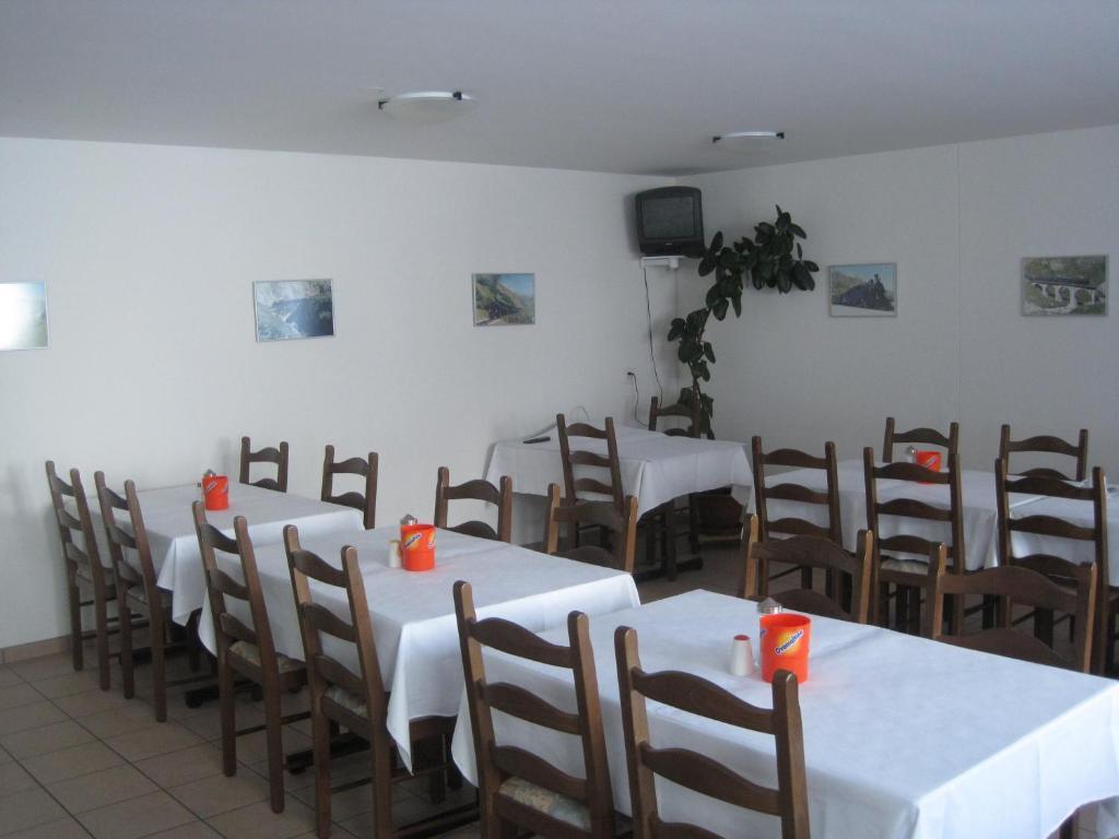 Hotel Des Alpes Realp Bagian luar foto